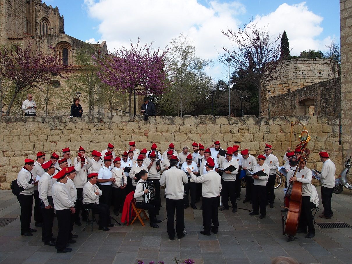 La Coral la Lira cantant Caramelles per Pasqua FOTO: C.Caballé