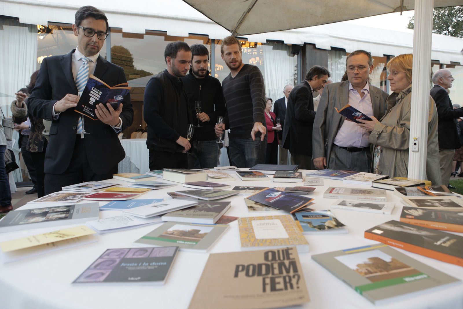 Com cada any s'han pogut consultar les novetats editorials de l'any. FOTO: Artur Ribera Com cada any s'han pogut consultar les novetats editorials de l'any. FOTO: Artur Ribera