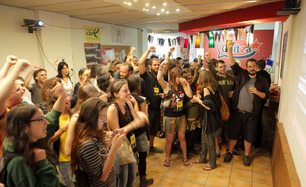 Simpatitzants de la formació han estat molt pendents del resultat. FOTO: A. Ribera