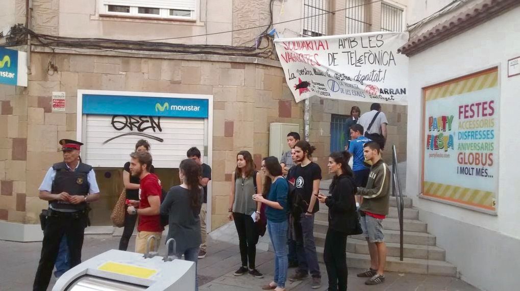 Moment de la protesta. FOTO: Twitter/Arran Sant Cugat