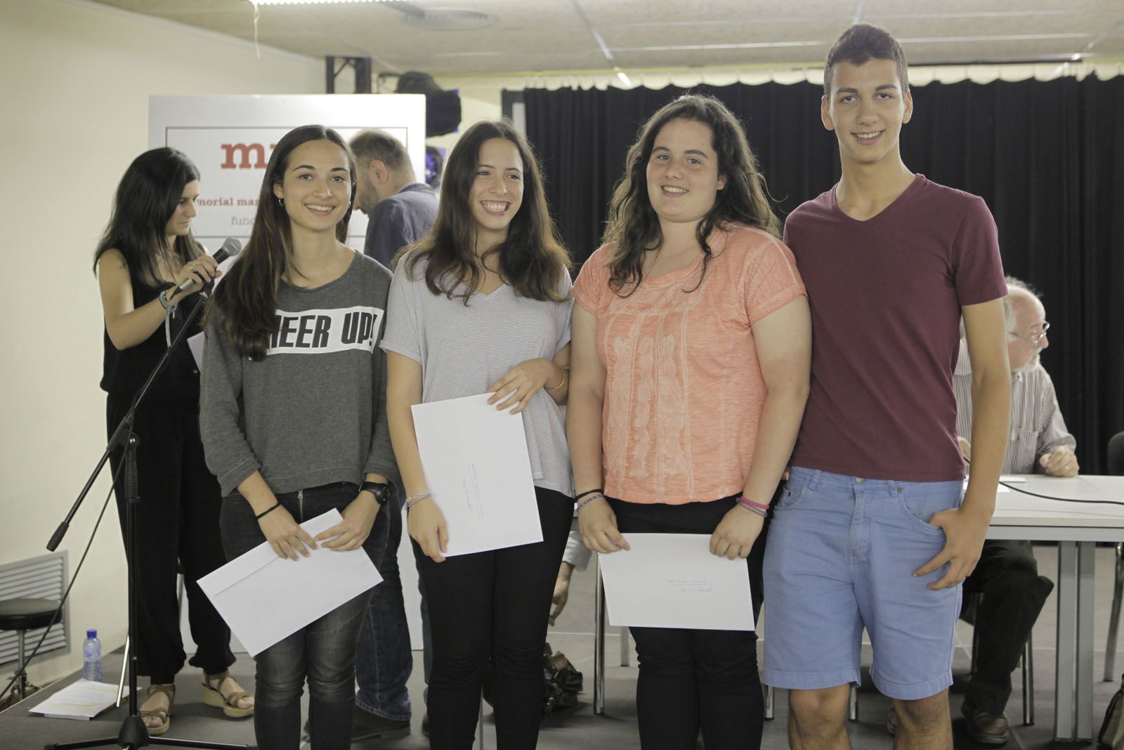  Els guardonats amb el premi local. FOTO: Artur Ribera