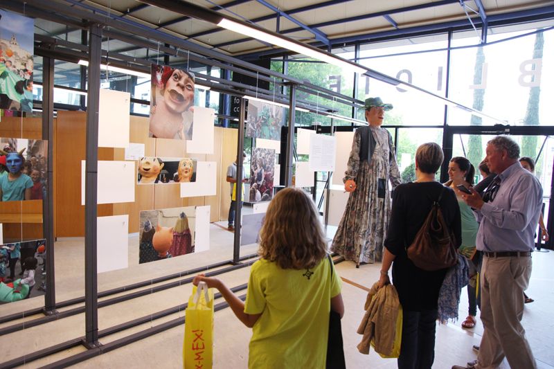 Coincidint amb el lliurament, s'inaugurava l'exposició de les obres presentades a concurs. FOTO: Lali Puig