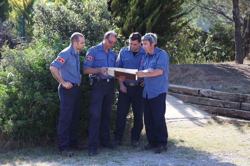 En la recerca han treballat diverses dotacions de bombers, policia local i mossos d'esquadra. FOTO: Lali Puig