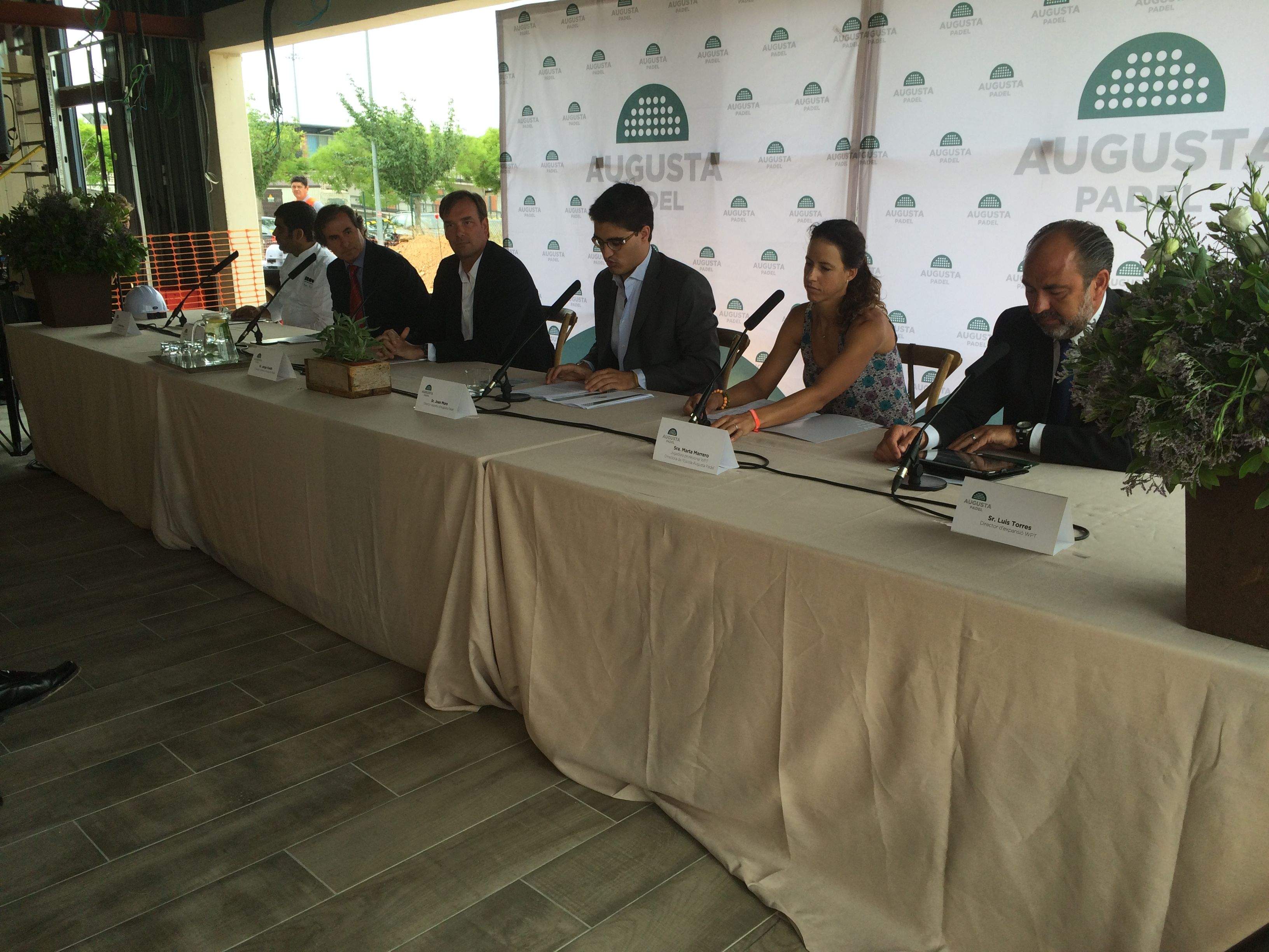 Roca, Hernández, Knuth, Muro, Marrero i Torres, en la presentació. FOTO: À. L. P.