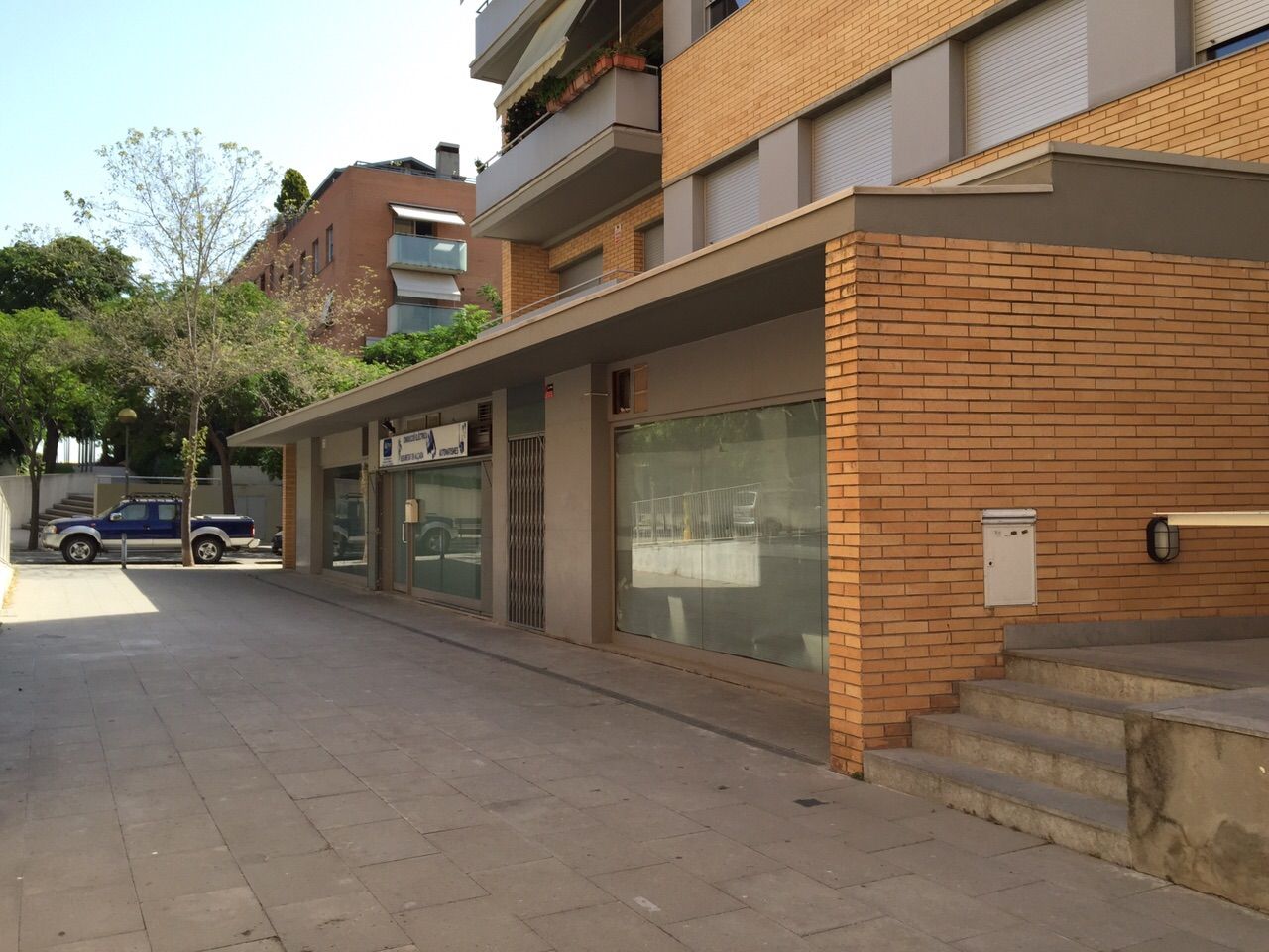 La seu del nou club està situada als baixos d'un habitatge plurifamiliar. FOTO: JM. Vallès