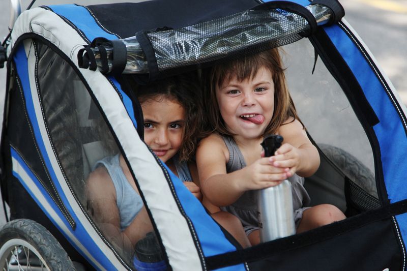 Festa Major de Mira-sol: bicicletada popular. Sortida Casal. FOTOS: Lali Puig