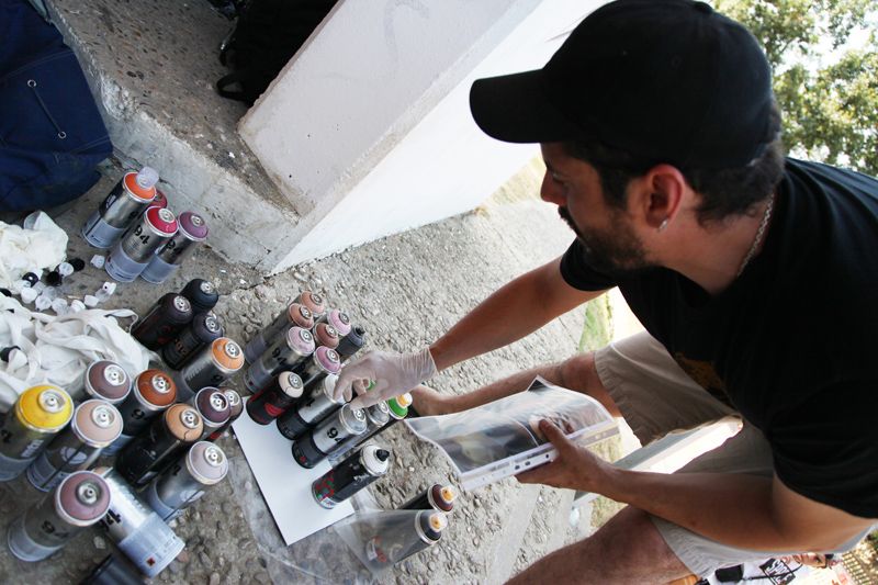 Els grafitis s'han fet al Parc del Centre Social i Sanitari. FOTO: Lali Puig Els grafitis s'han fet al Parc del Centre Social i Sanitari. FOTO: Lali Puig