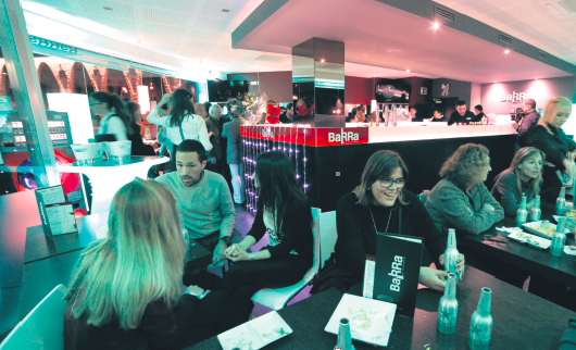 Un dels locals que han obert fa poc a la ciutat. FOTO: Artur Ribera 