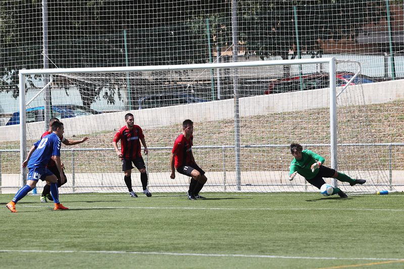 La bona feina del porter Roberto està sent una de les grans notícies d'aquest inici de temporada. FOTO: Lali Puig