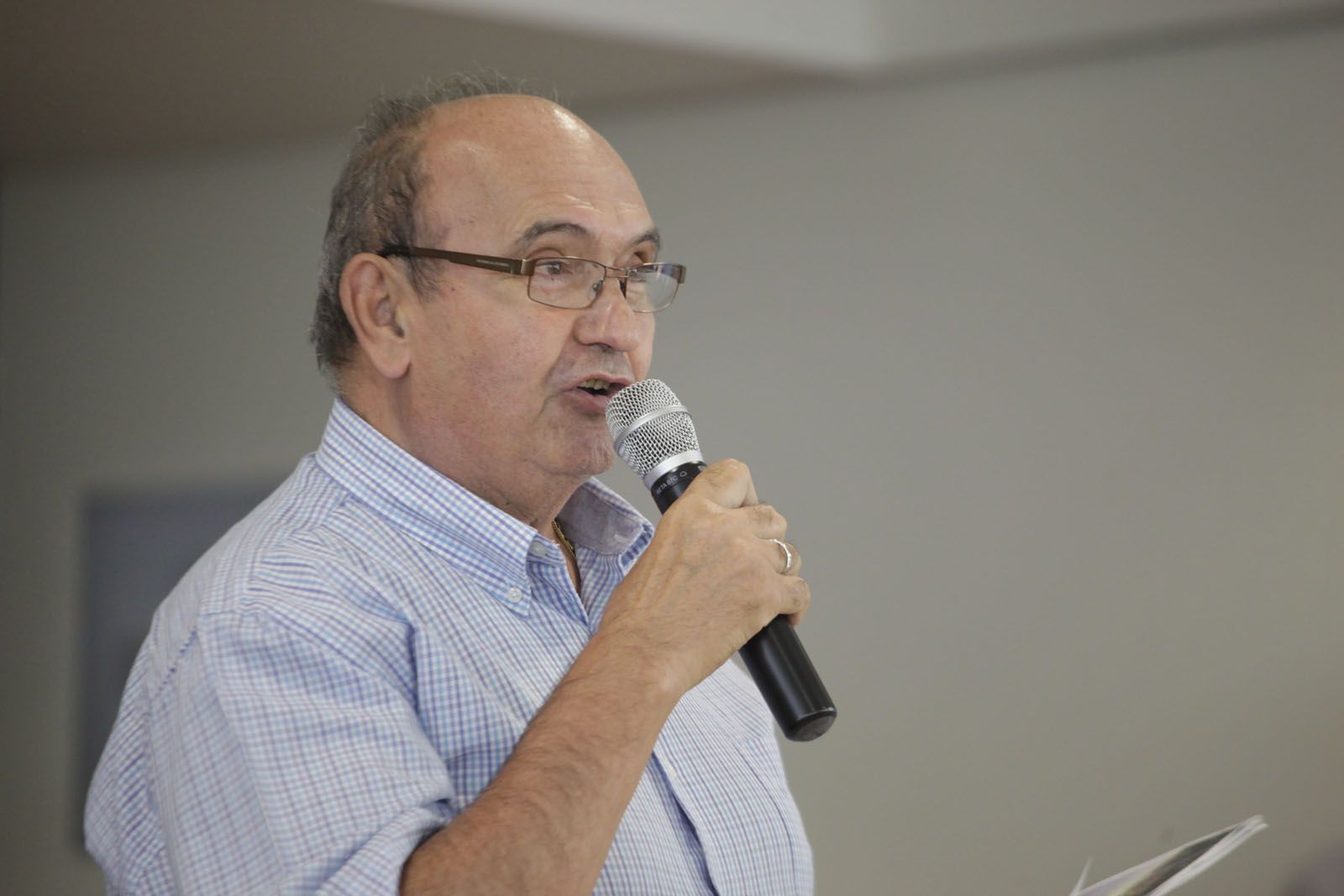 El Sr. Castro ha demanat per la situació d'El Pinar. FOTO: Artur Ribera El Sr. Castro ha demanat per la situació d'El Pinar. FOTO: Artur Ribera