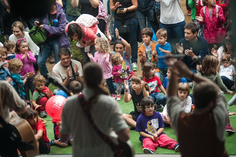 5.000 visitants per a la quarta edició del festival Petits Camaleons FOTO: Víctor Parreño