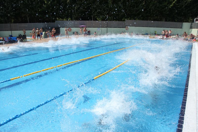 La piscina del Parc Central no es pot utilitzar durant l'hivern perquè està descoberta. FOTO: Lali Puig