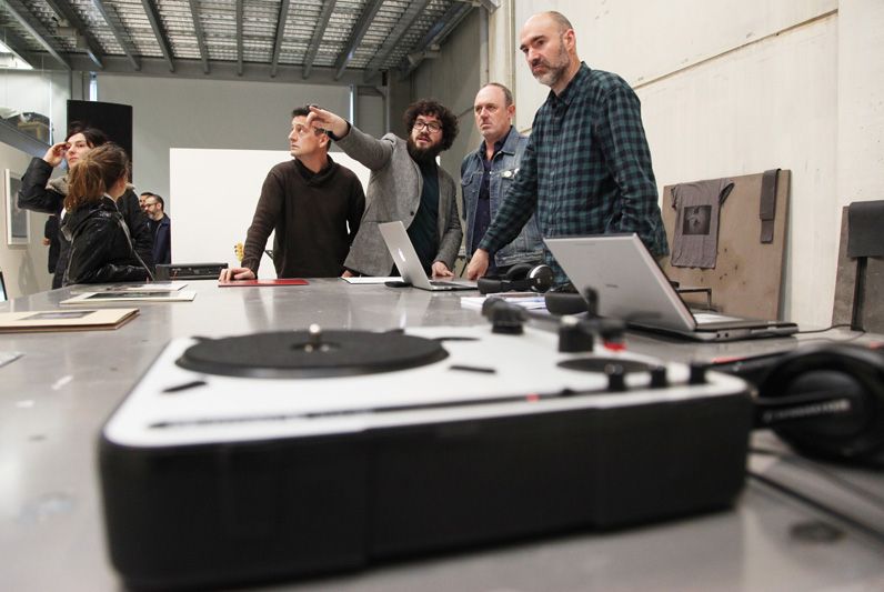 'No Song to Sing' est&agrave; exposat a la planta inferior de la galeria. FOTO: Lali Puig