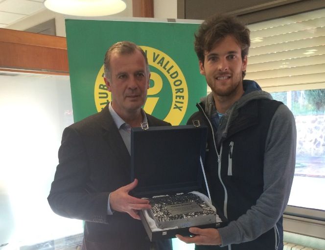 Joan Carles Pradell ha nomenat Soci d'Honor a Joâo Sousa. FOTO: À. L. P.