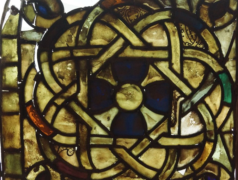 Fragment del vitrall abans de la restauraci&oacute;. FOTO: Cedida