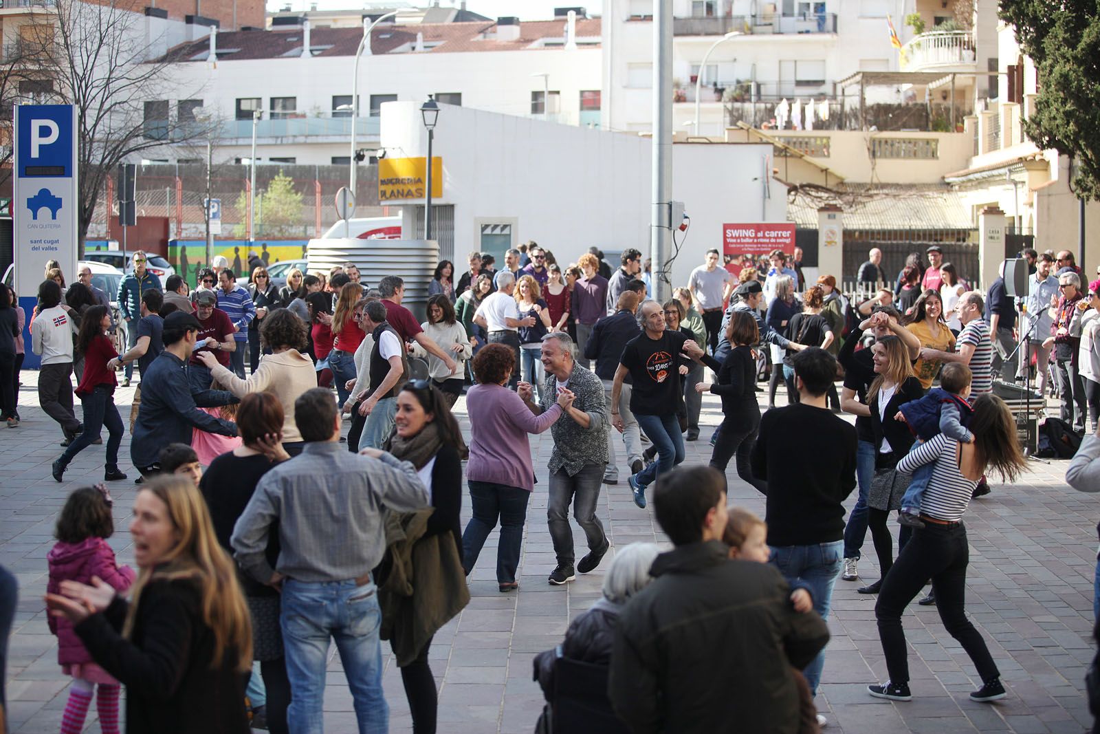 La plaça de Can Quitèria s'ha fet petita FOTO: Lali Puig