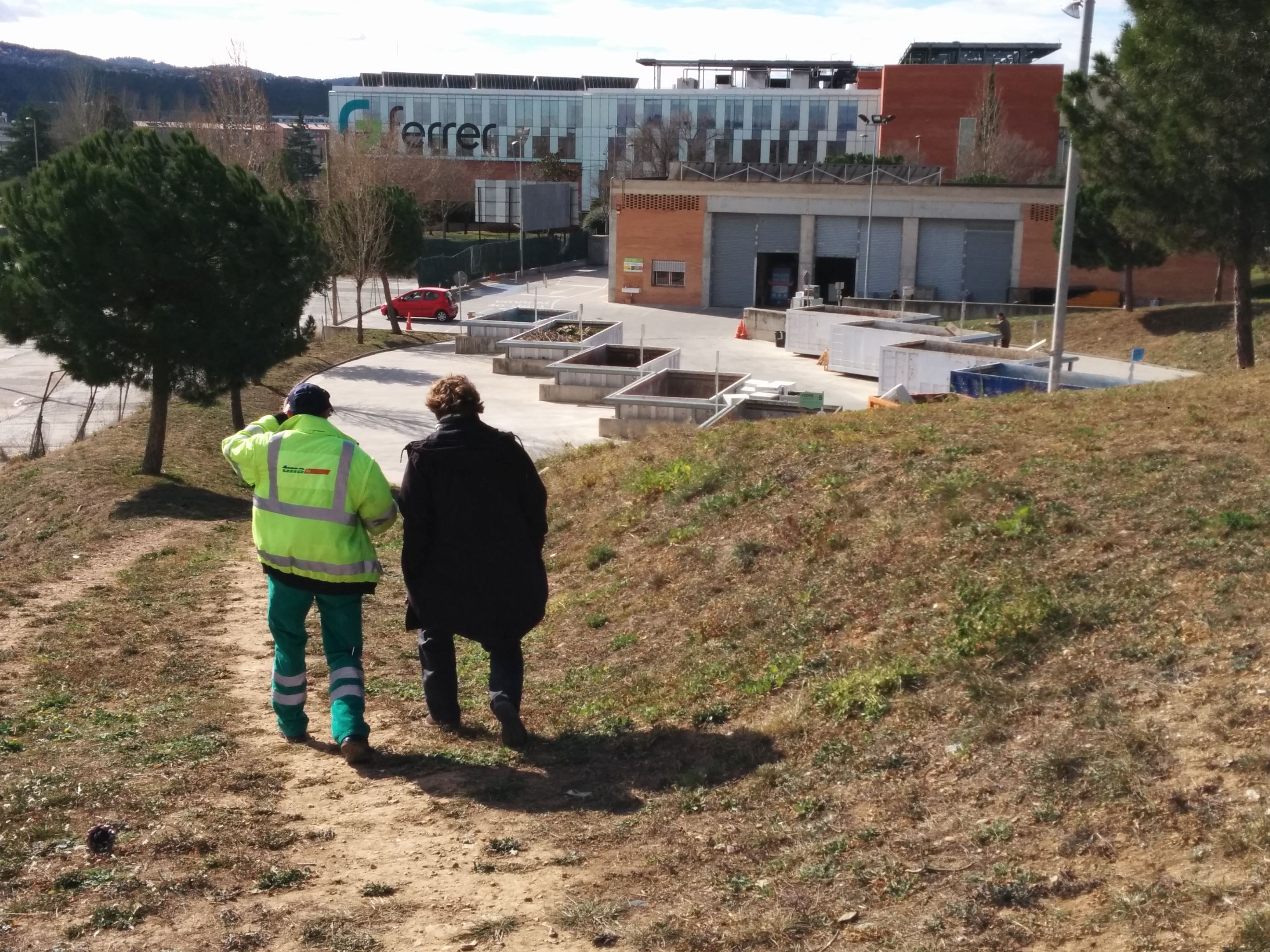El grup municipal del PSC va visitar les instal·lacions de les deixalleries de Sant Cugat FOTO: PSC