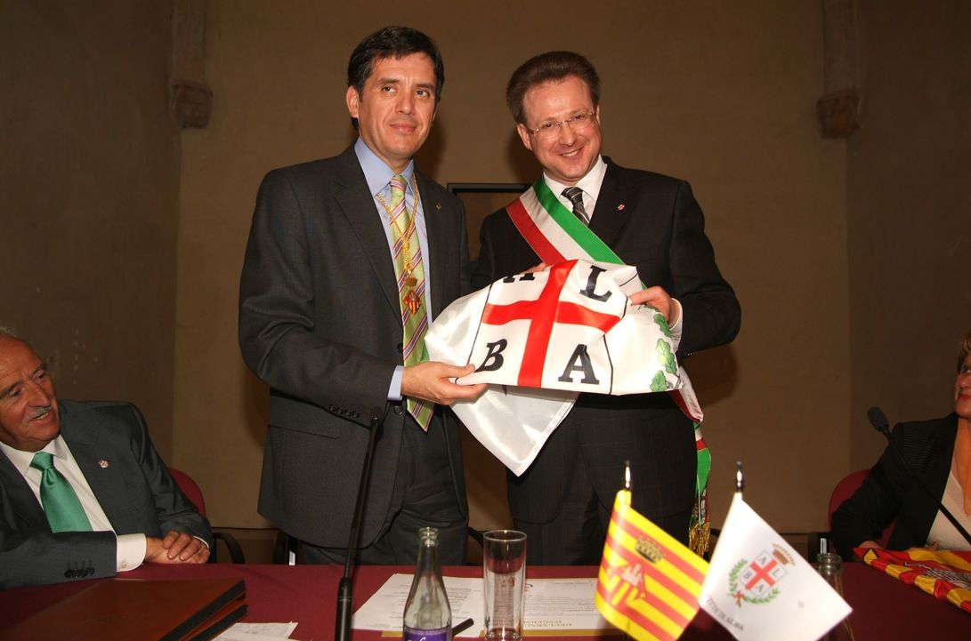 L'agermanament amb Alba se signava el 2006  FOTO: Arxiu