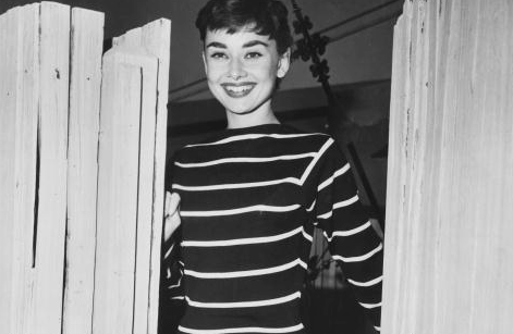 Audrey Hepburn (1929-1993) també va ser una ambaixadora de la moda marinera