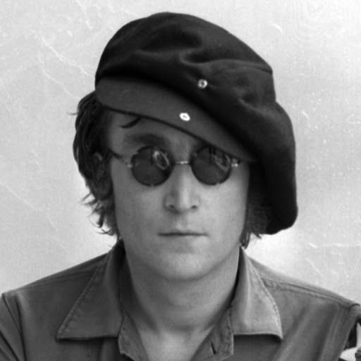 John Lennon amb les ulleres 'teashades'