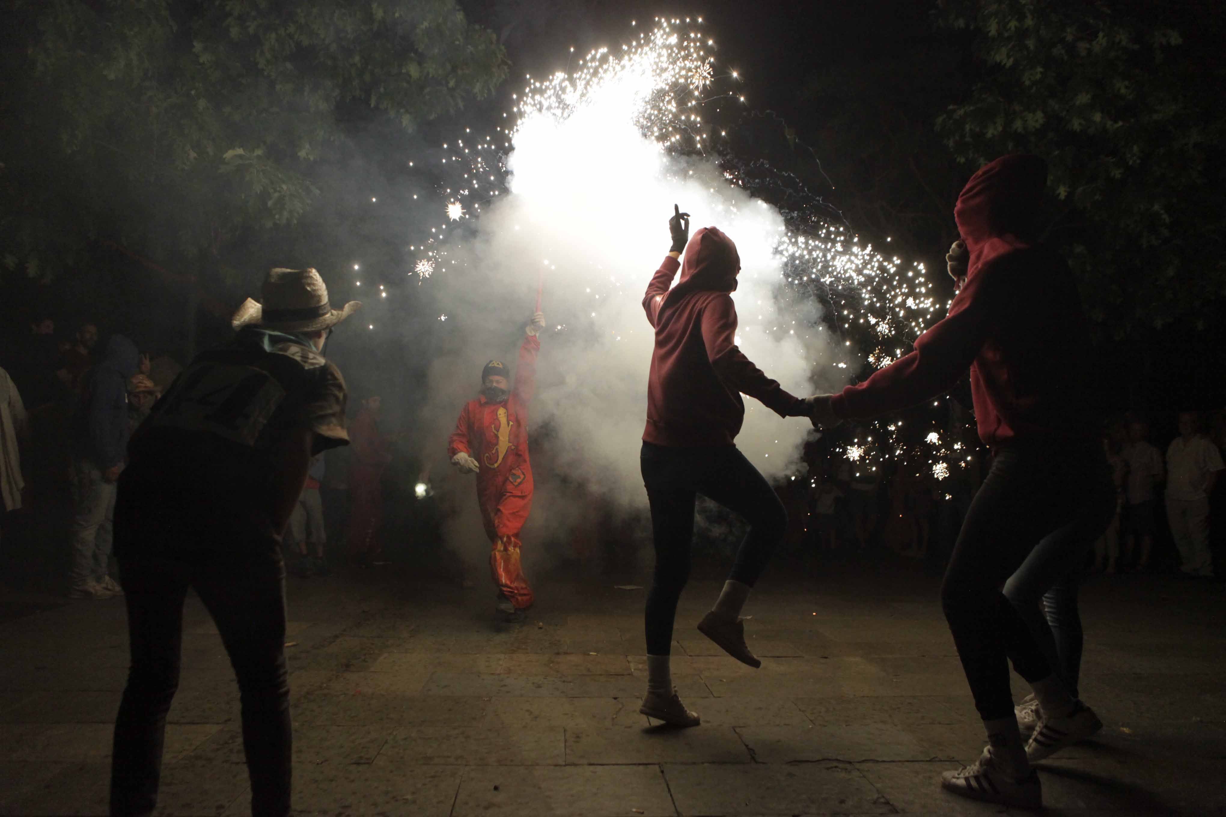 El foc crema Sant Cugat per Festa Major  FOTO: Artur Ribera