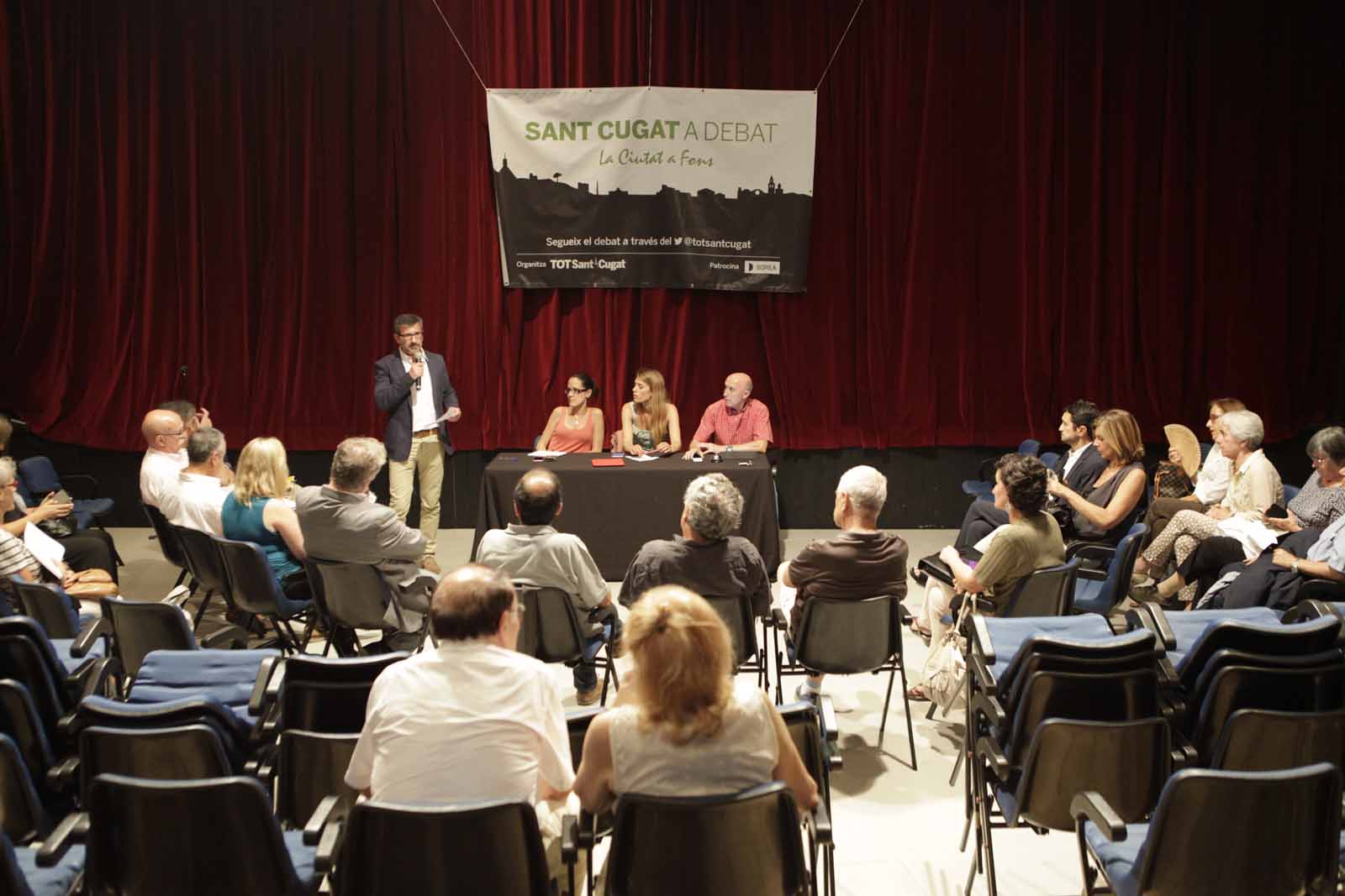 Moment del debat organitzat pel TOT  FOTO: Artur Ribera