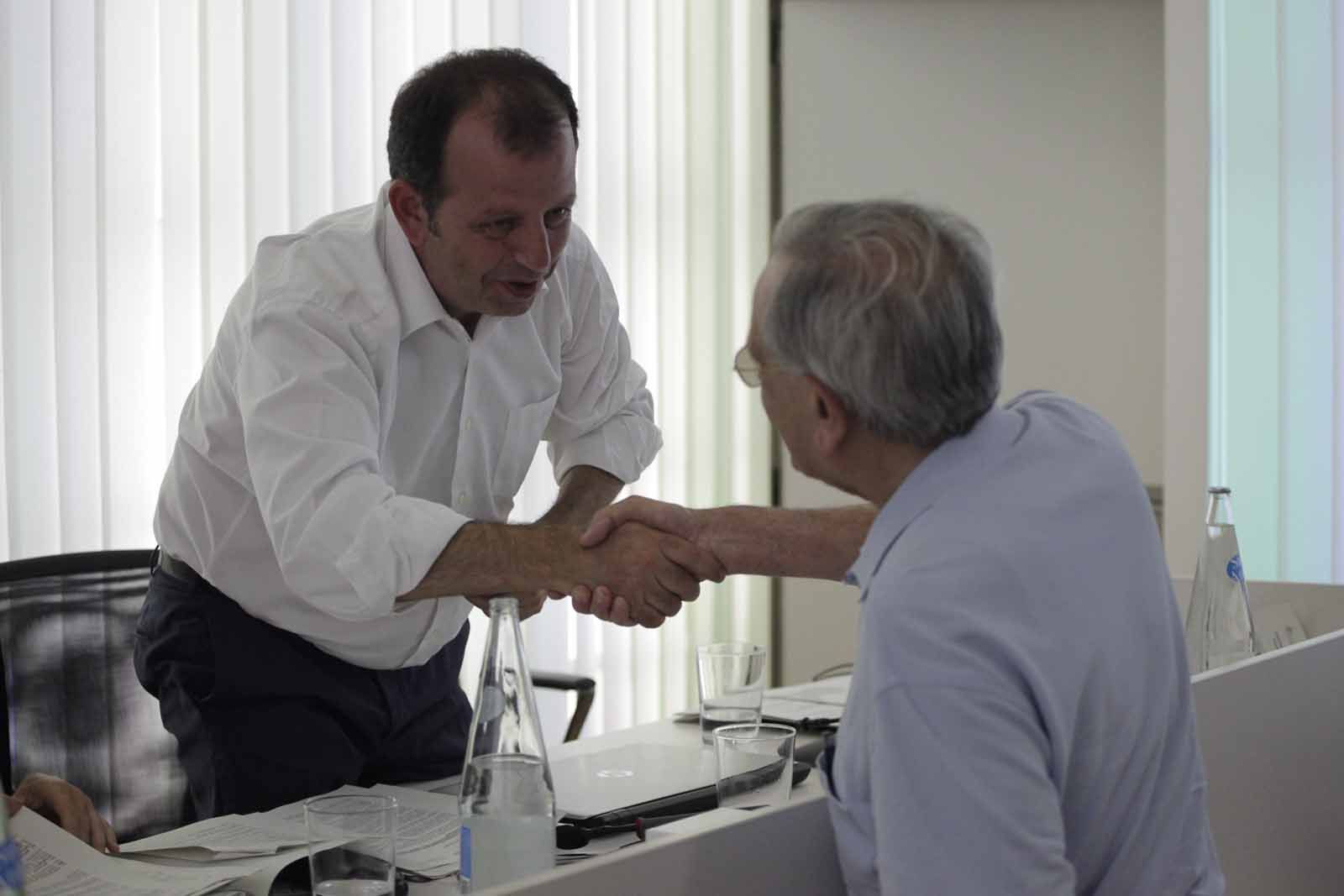 Tota l'oposició ha agraït l'actitud dialogant de Carles Brugarolas FOTO: Artur Ribera