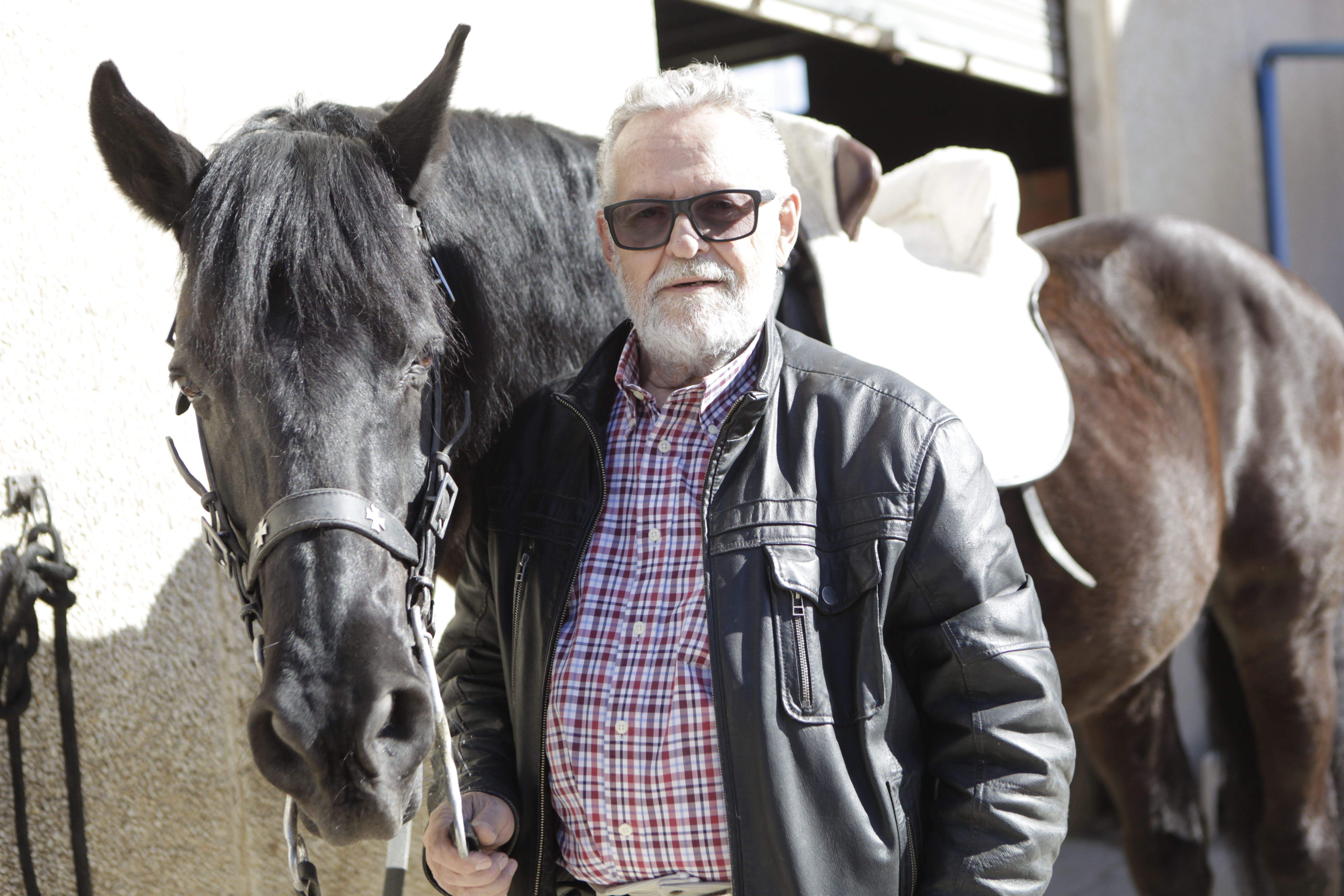 Jaume Mas &eacute;s anestesi&ograve;leg i aficionat als cavalls FOTO: Artur Ribera