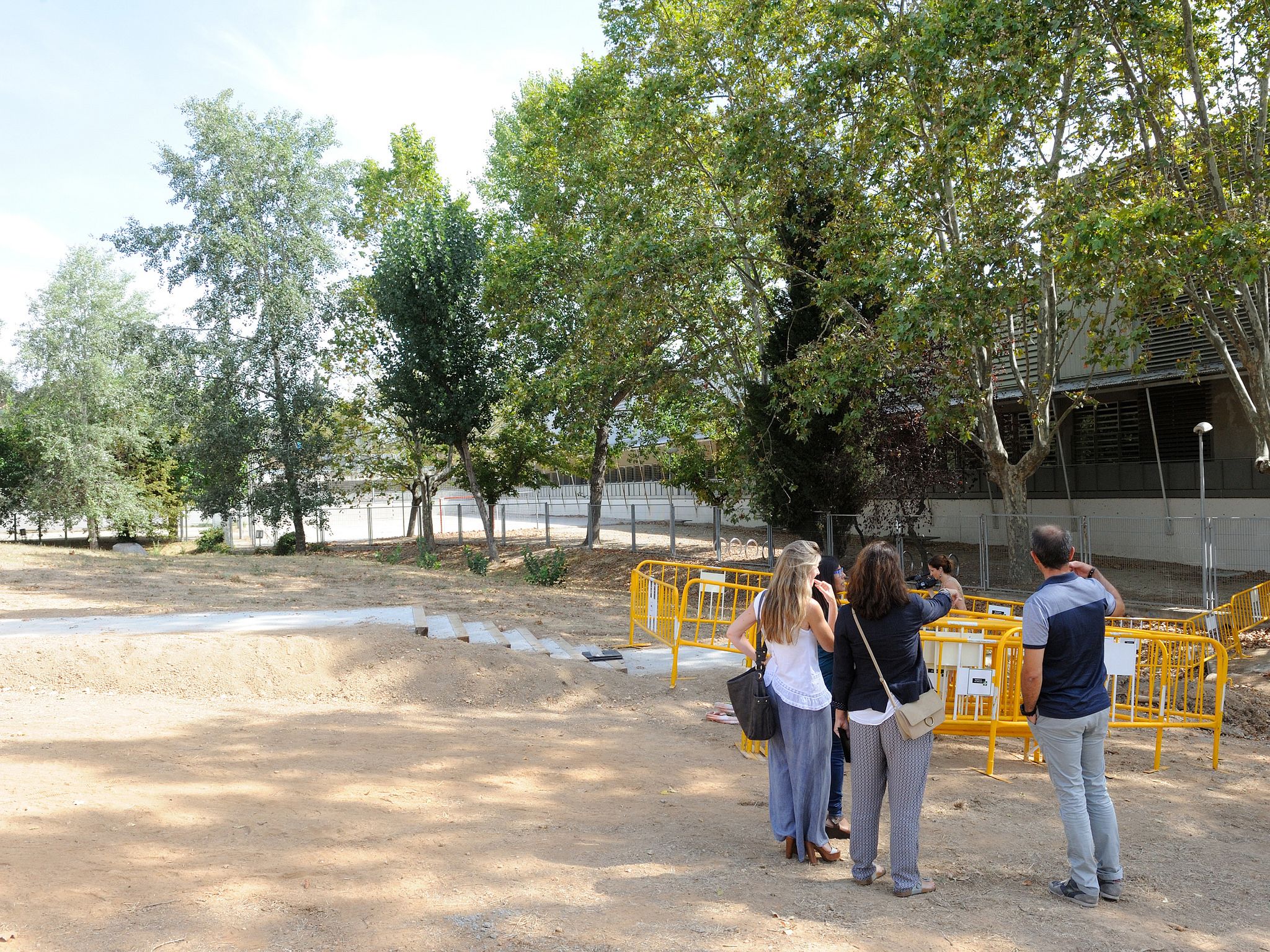 Una de les obres consisteix en connectar l'escola Catalunya i l'institut Joaquima Pla i Farrera FOTO: Localpres