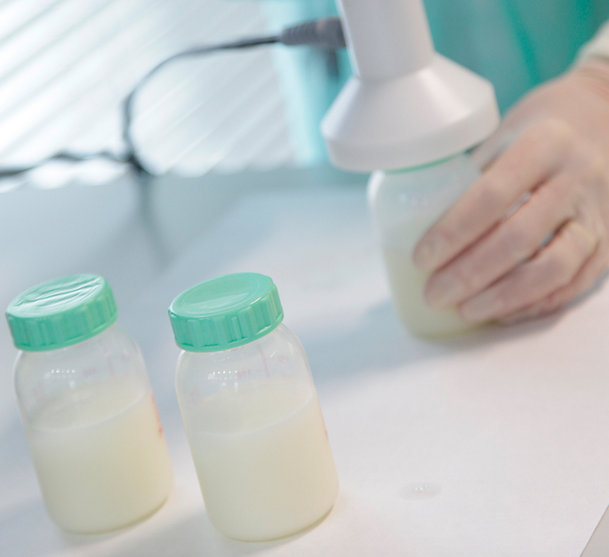 En cinc anys de traject&ograve;ria, el banc de llet ha distribu&iuml;t 3.778 litres en 15 hospitals tant p&uacute;blics com privats FOTO: Cedida