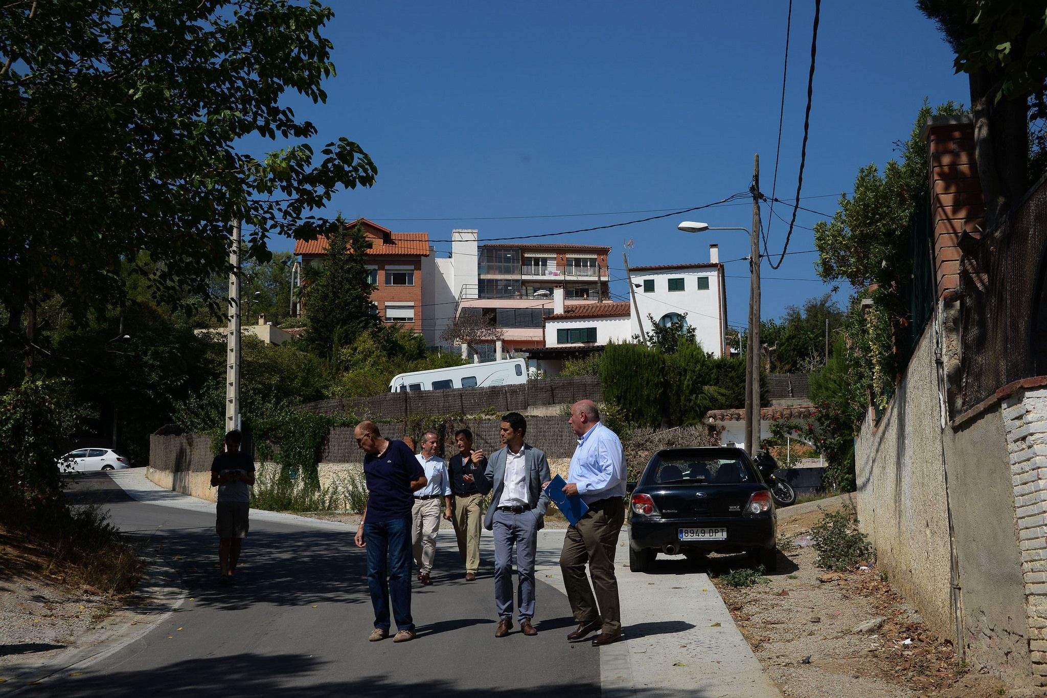 El tinent d'alcalde d'Urbanisme i tècnics de l'Ajuntament han visitat aquest 13 de setembre la Floresta FOTO: Localpres El tinent d'alcalde d'Urbanisme i tècnics de l'Ajuntament han visitat aquest 13 de setembre la Floresta FOTO: Localpres