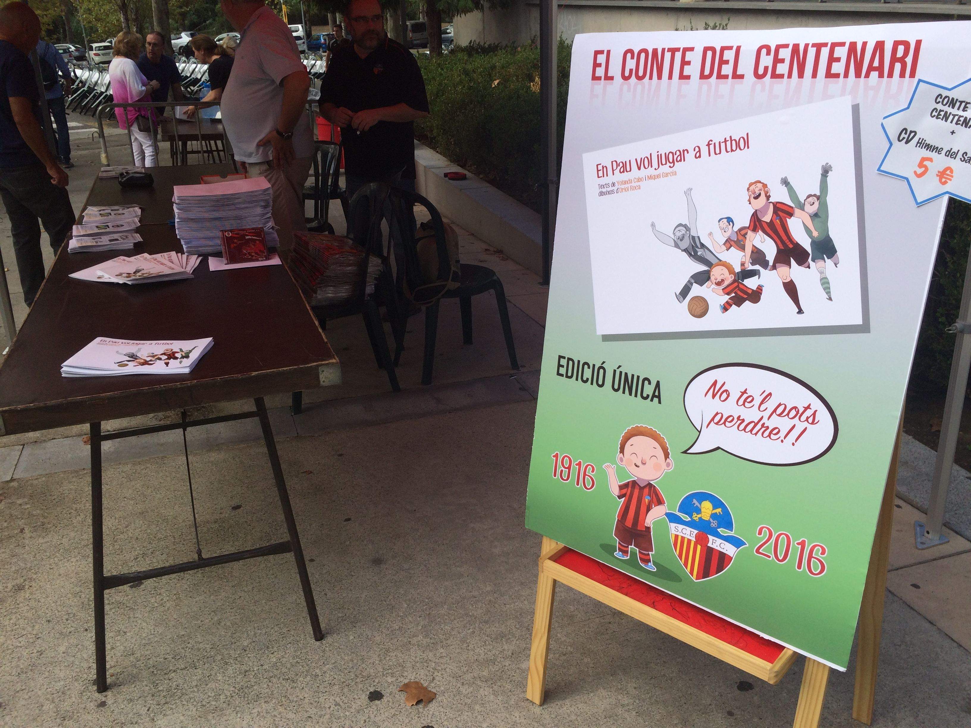 El conte del centenari, En Pau vol jugar a futbol, s'ha presentat avui. FOTO: Àlex López Puig