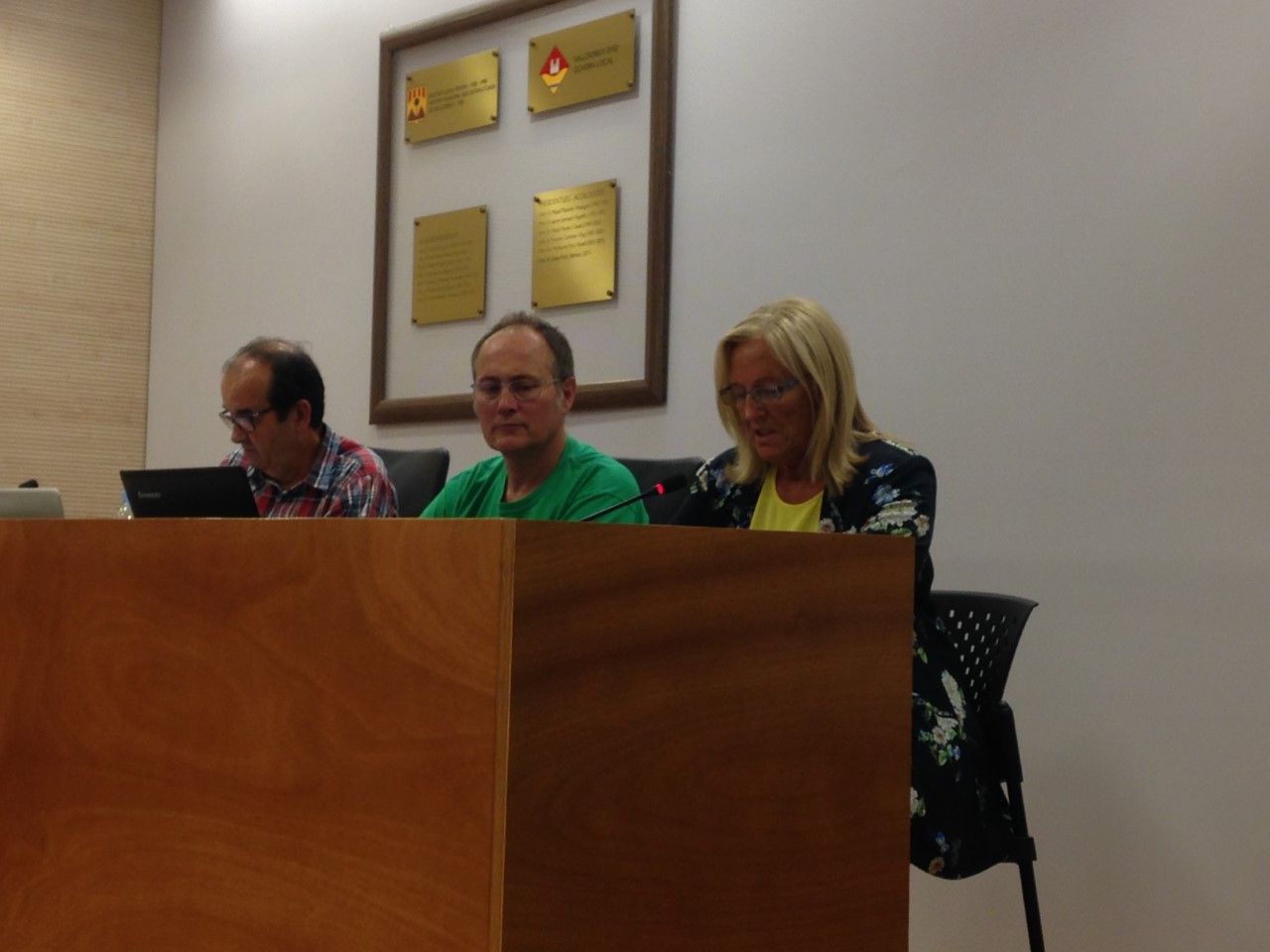Àngels Roca ha presentat la moció sobre l'adhesió a 'No puc esperar' FOTO: C. Caballé