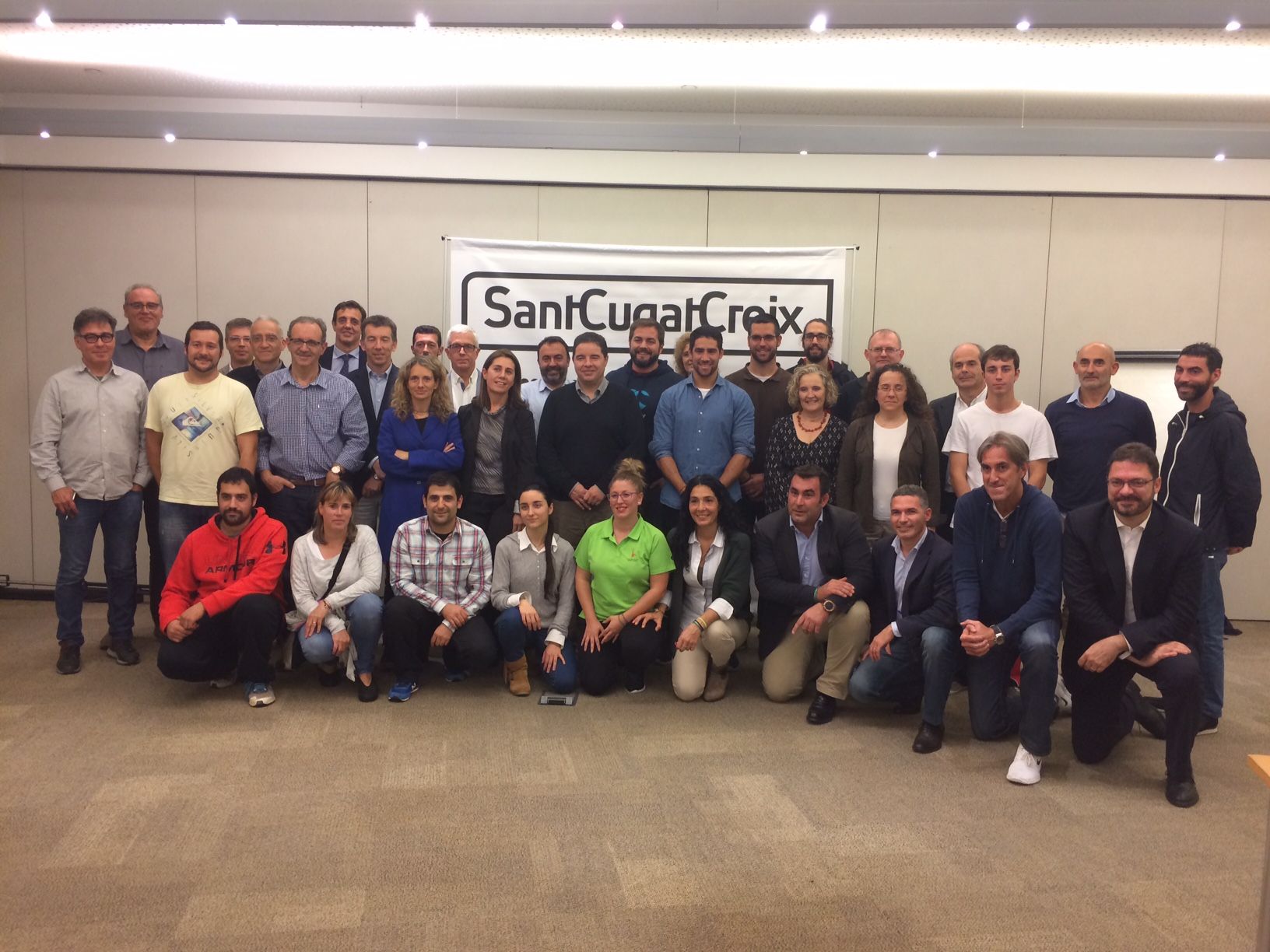 Foto de família dels 17 clubs que formen part de la Carta Ètica. FOTO: À. L. P. Foto de família dels 17 clubs que formen part de la Carta Ètica. FOTO: À. L. P.