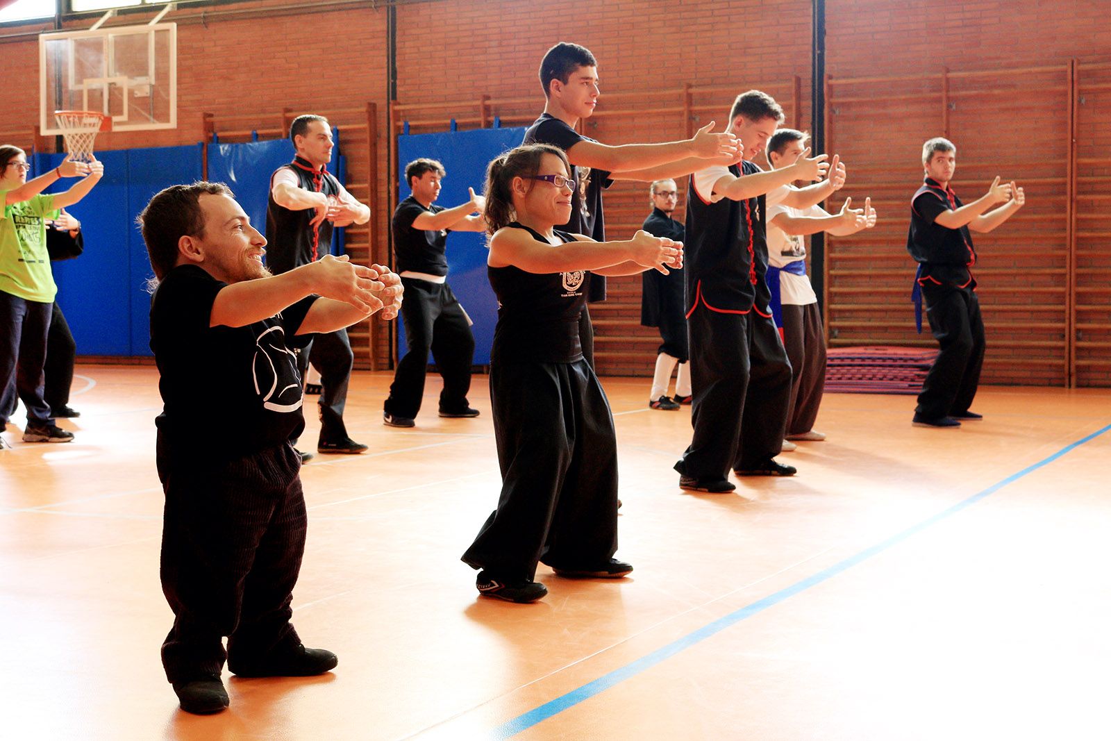 La segona Jornada Ben&egrave;fica d'Arts Marcials Inclusiu s'ha fet a l'escola Catalunya. FOTO: Lali &Aacute;lvarez