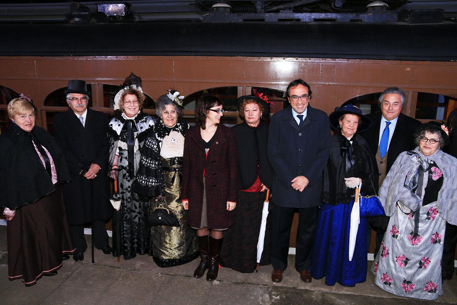   Es van vestir d'època per celebrar els 100 anys FOTO: Lali Álvarez
