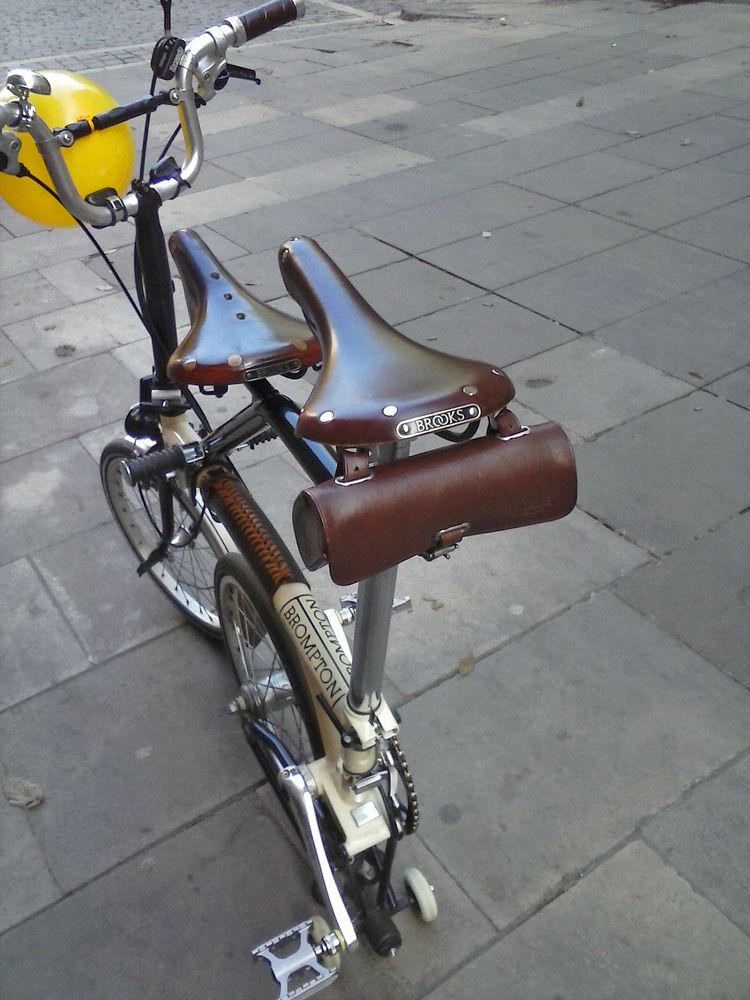 La Brompton es totalment plegable FOTO: Cedida La Brompton es totalment plegable FOTO: Cedida