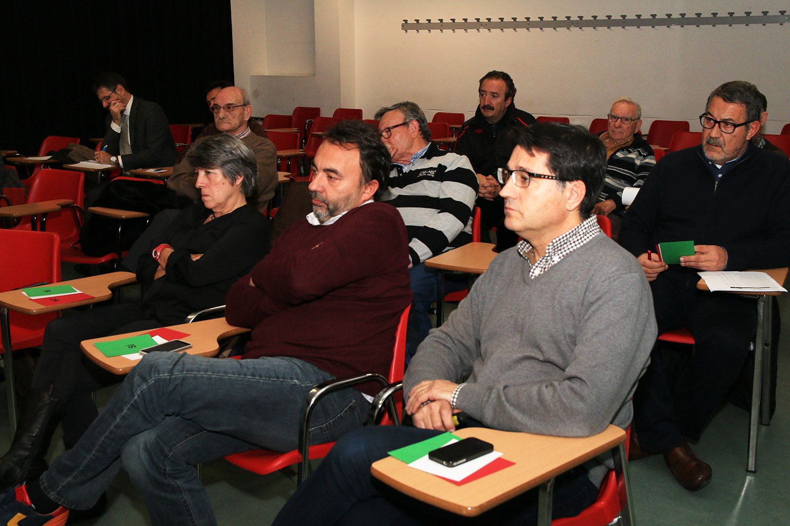 A l'assemblea hi han participat una quinzena de socis. FOTO: Lali Álvarez