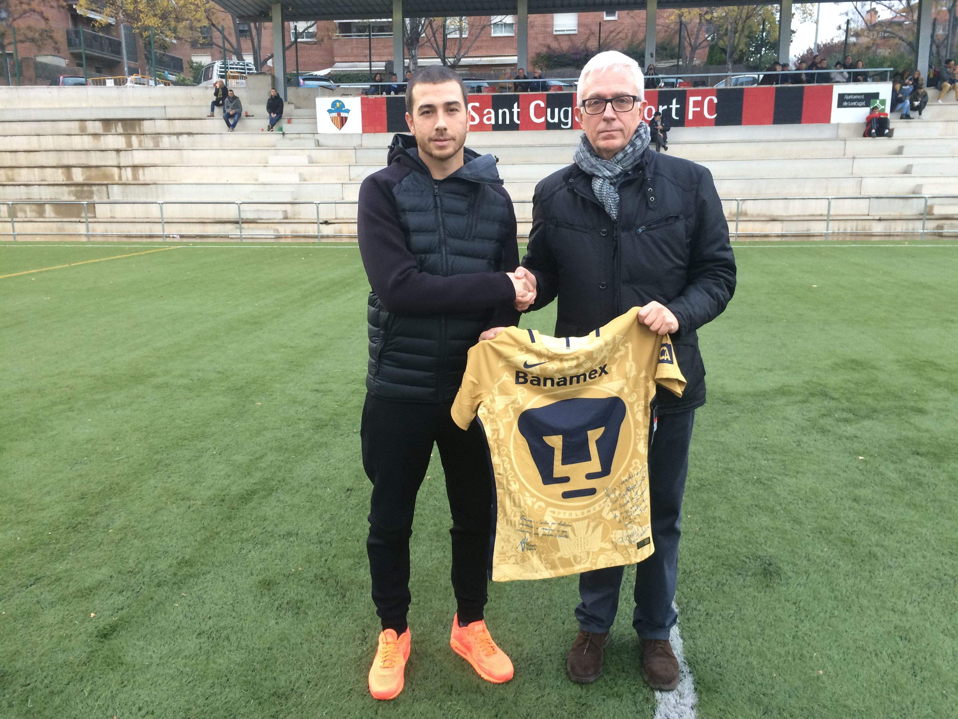 Marcos Reina i Llorenç Santasusagna, abans de començar el Sant Cugat Esport FC-Andorra FC. FOTO: À. L. P. Marcos Reina i Llorenç Santasusagna, abans de començar el Sant Cugat Esport FC-Andorra FC. FOTO: À. L. P.
