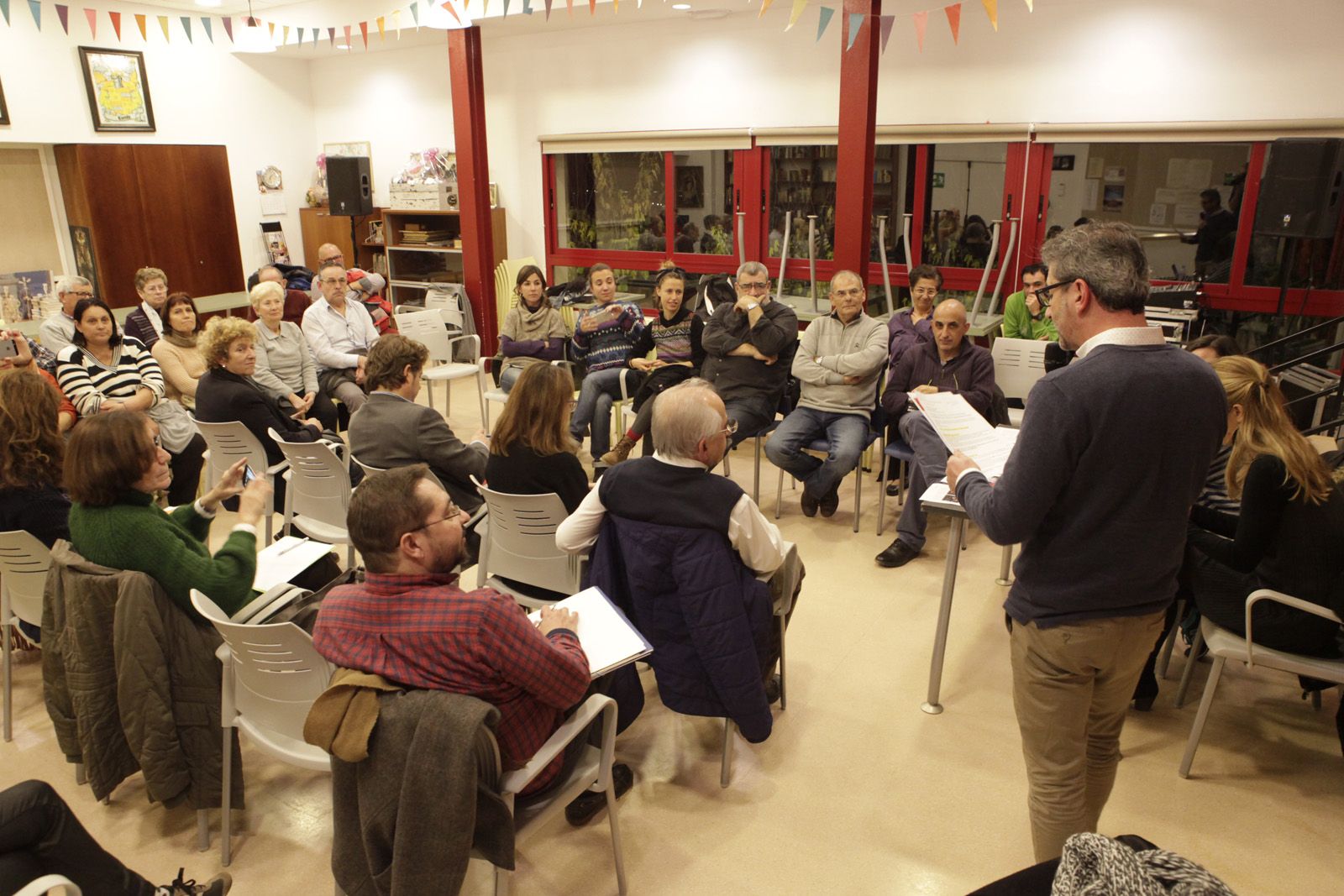 El debat ha tingut lloc al Casal de les Planes FOTO: Artur Ribera El debat ha tingut lloc al Casal de les Planes FOTO: Artur Ribera