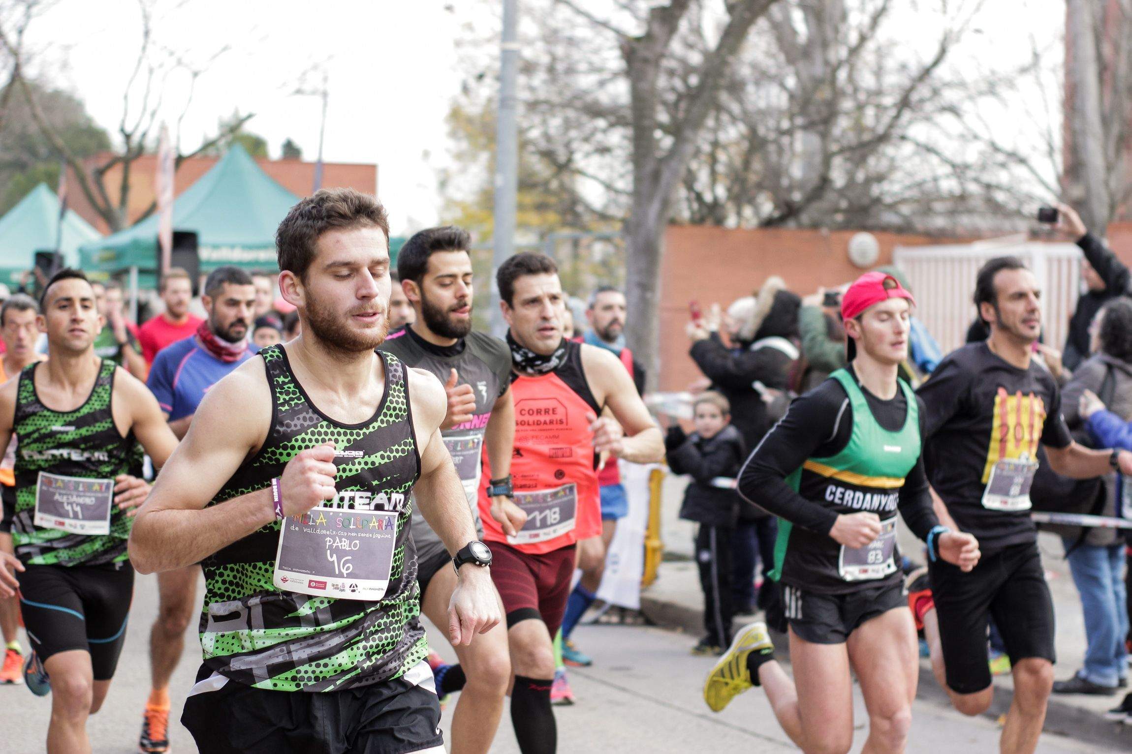 Una de les curses en la 1a Milla Solidària de Valldoreix FOTO: Ale Gómez