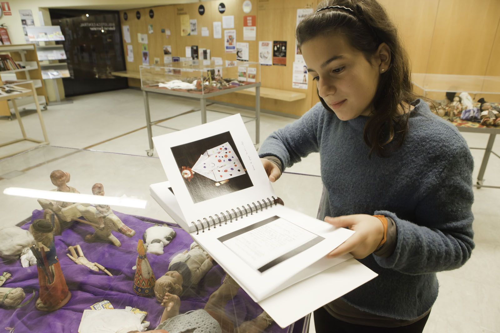 El llibre el van editar quan tenia 8 ants FOTO: Artur Ribera