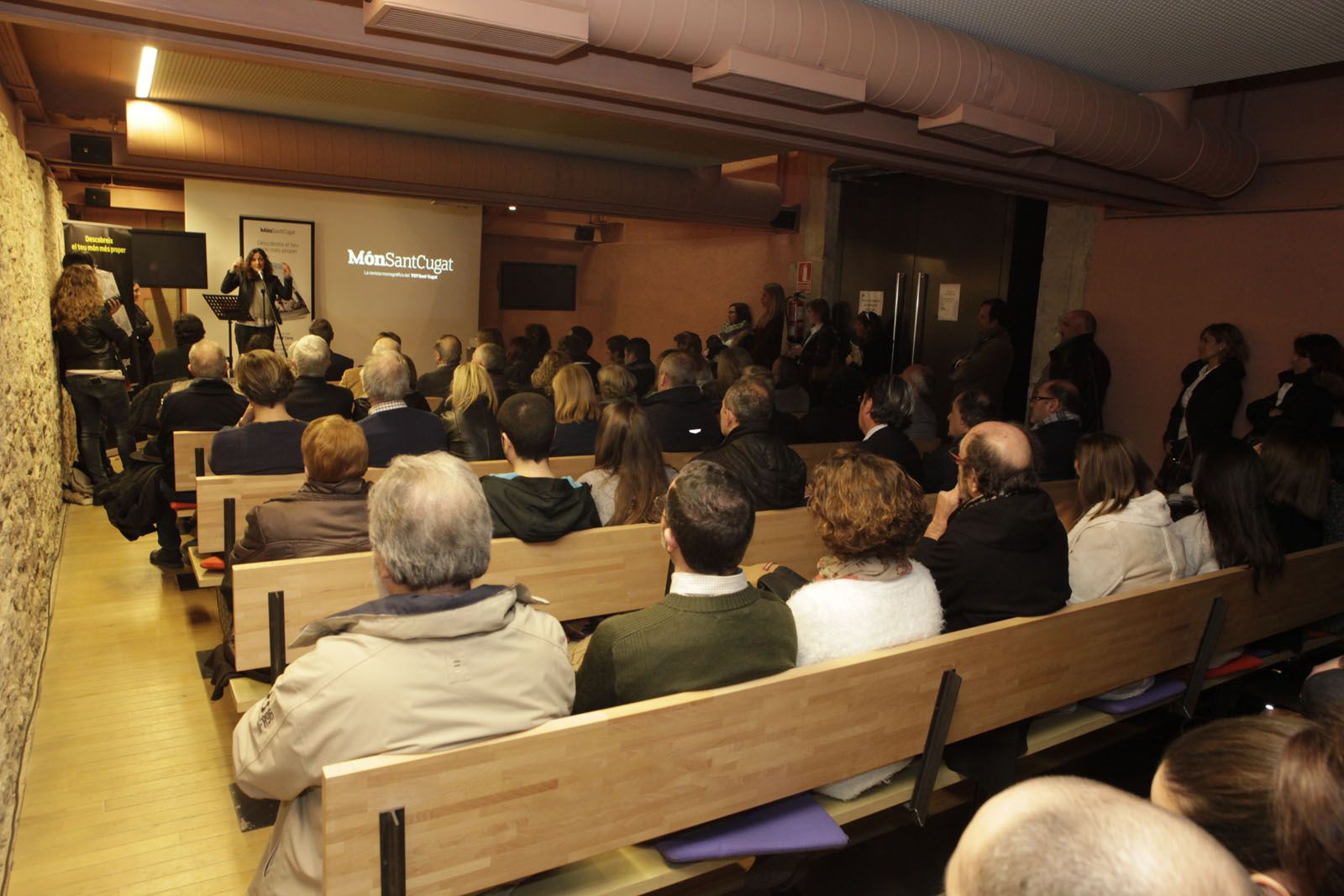 L'acte s'ha celebrat al claustre del Monestir FOTO: Artur Ribera L'acte s'ha celebrat al claustre del Monestir FOTO: Artur Ribera