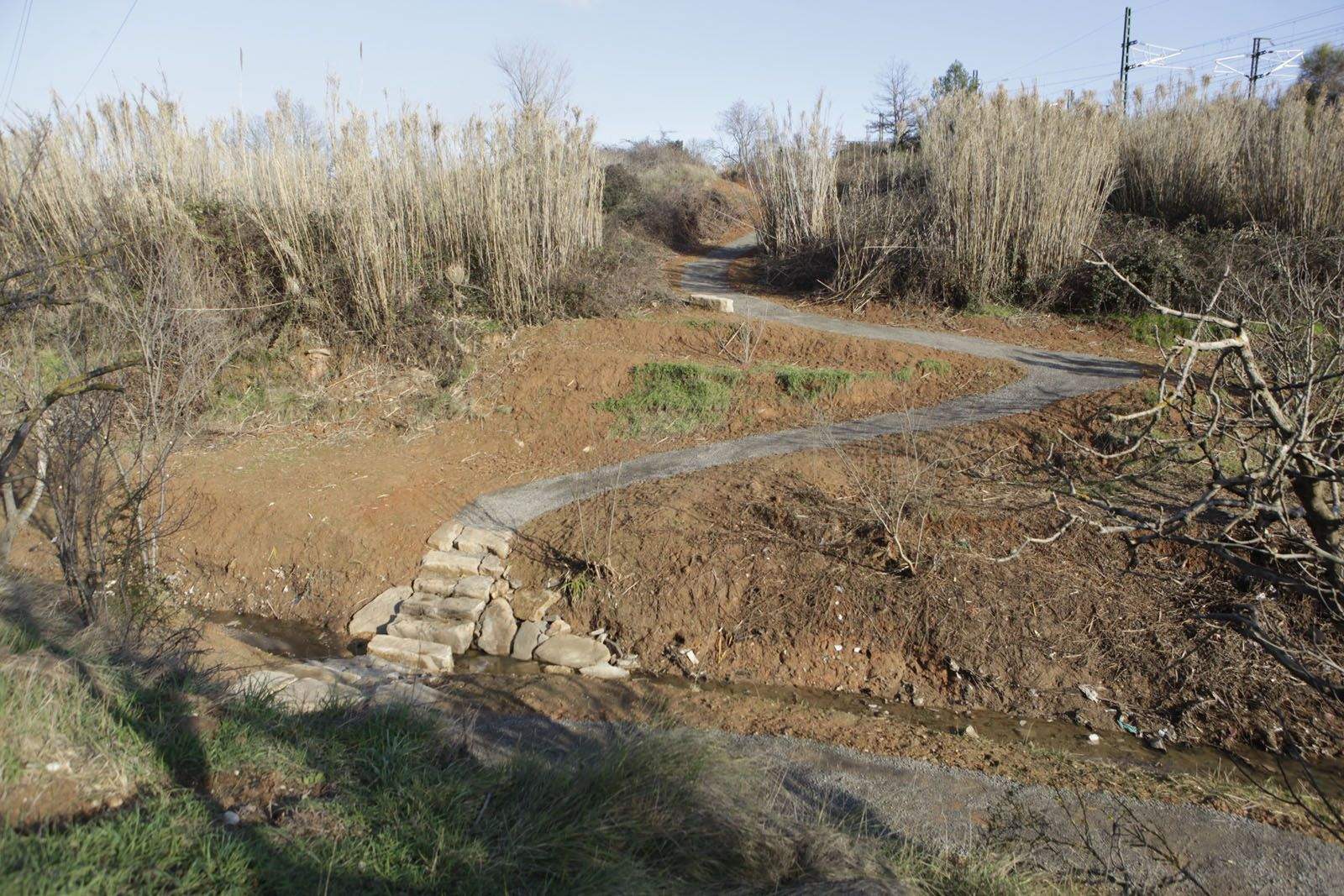 S'ha habilitat un pas al torrent dels Alous  FOTO: Artur Ribera