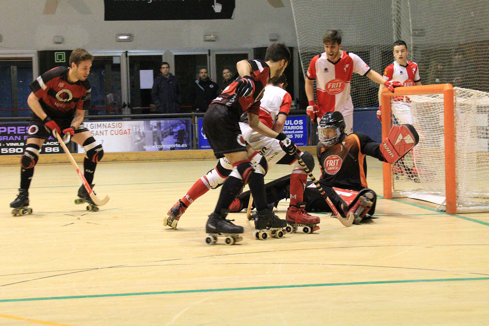 El PHC Sant Cugat ha guanyat (5-4) al SHUM Ma&ccedil;anet. FOTO: Lali &Aacute;lvarez