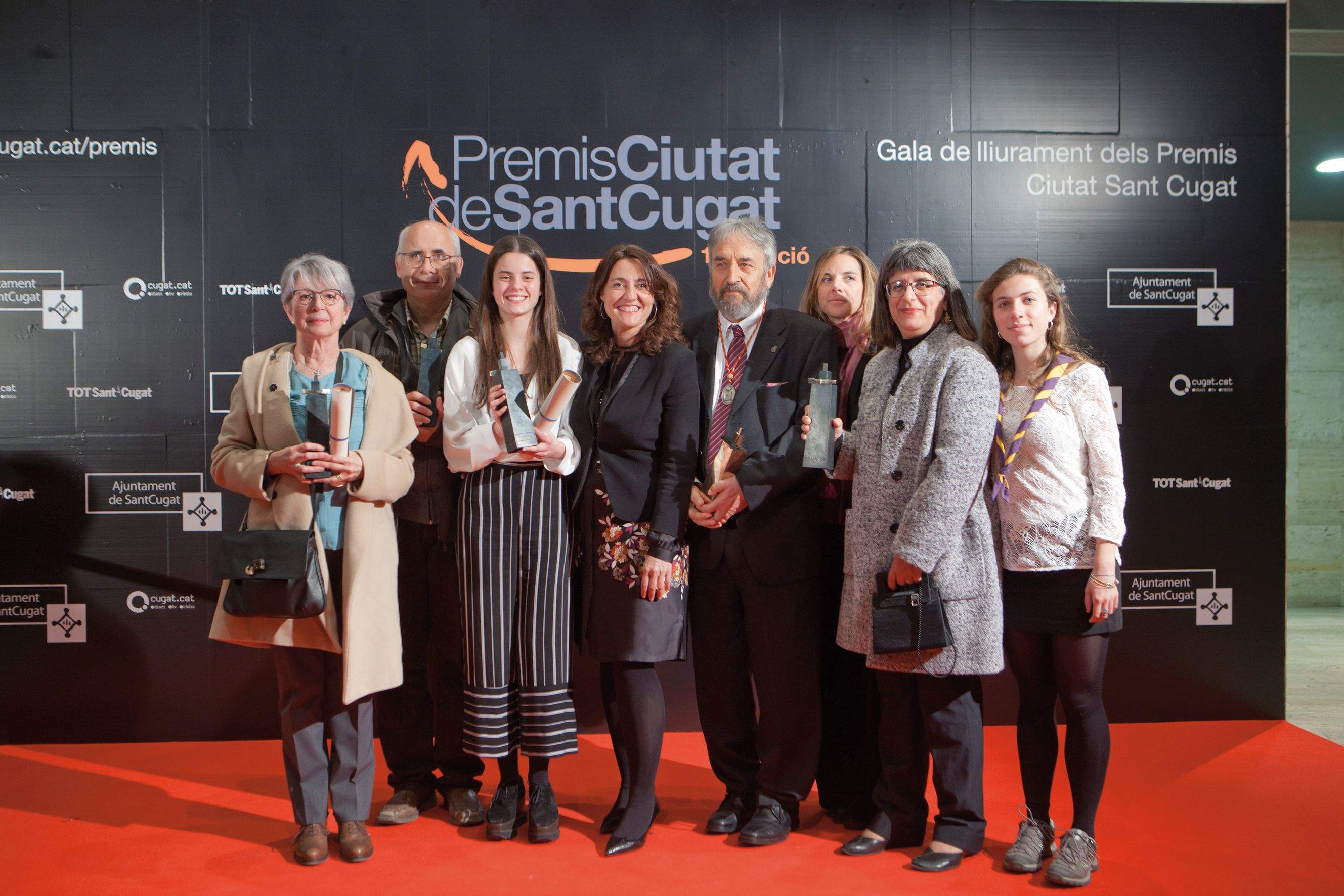 Foto de fam&iacute;lia dels Premis Sant Cugat d'una edici&oacute; anterior FOTO: Artur Ribera