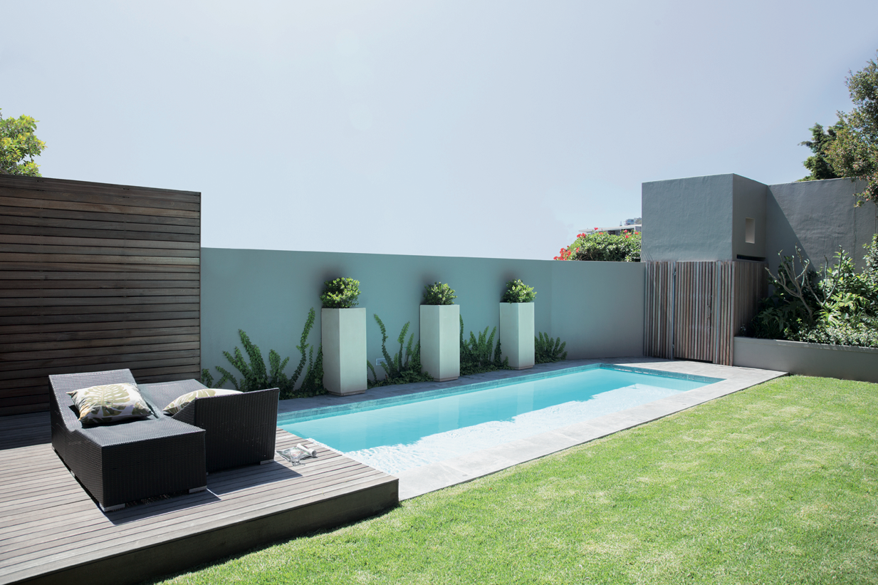 Un jardí amb piscina FOTO: Cedida