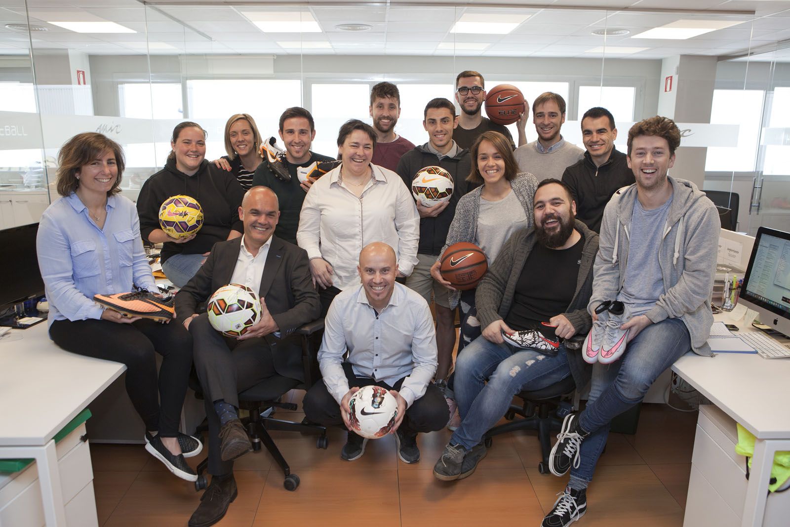 Una part de l'equip que fa possible el MIC. FOTO: Artur Ribera