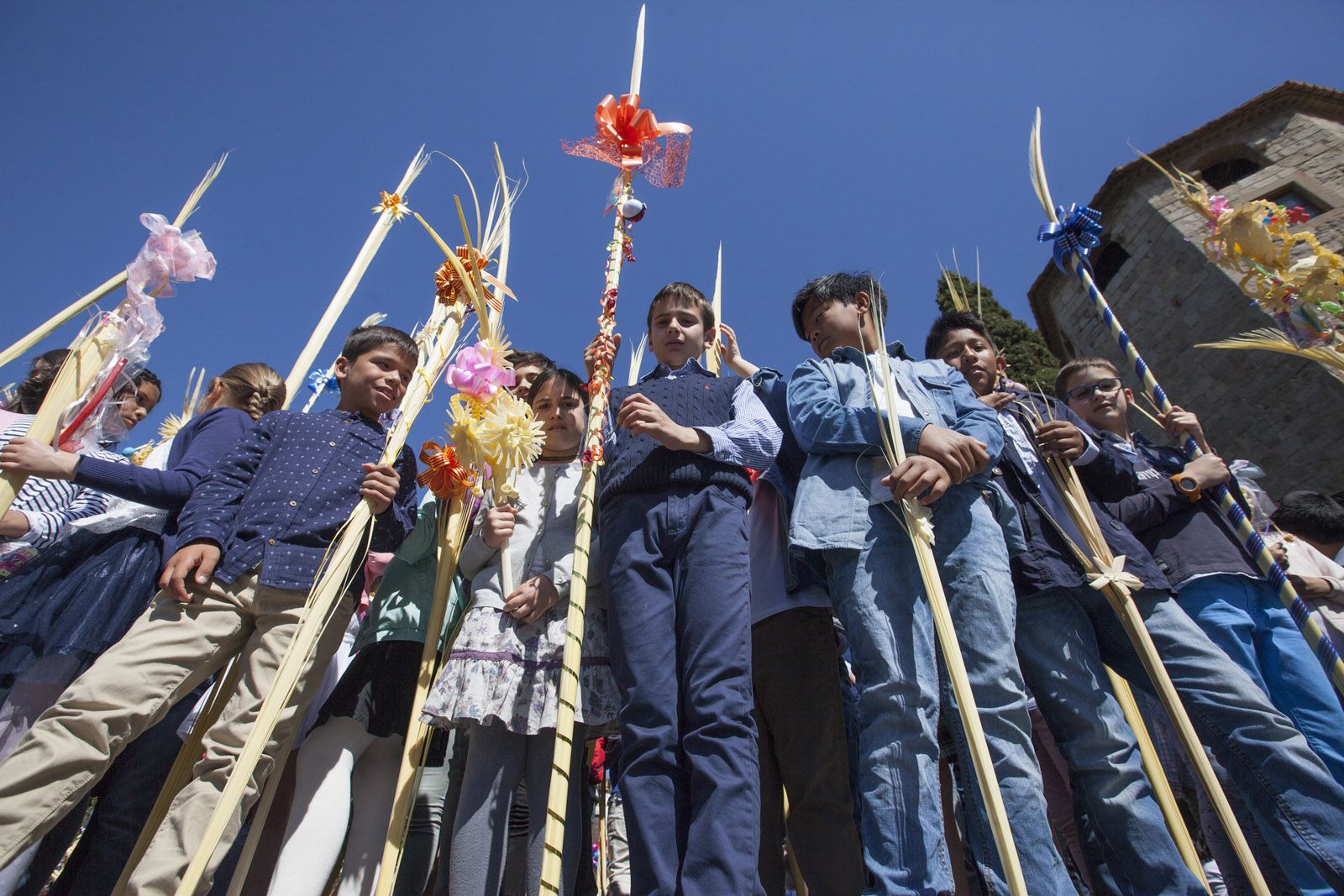 Diumenge de Rams: benefició de les palmes i els palmons a la Plaça d’Octavià. FOTOS: Lali Puig Diumenge de Rams: benefició de les palmes i els palmons a la Plaça d’Octavià. FOTOS: Lali Puig