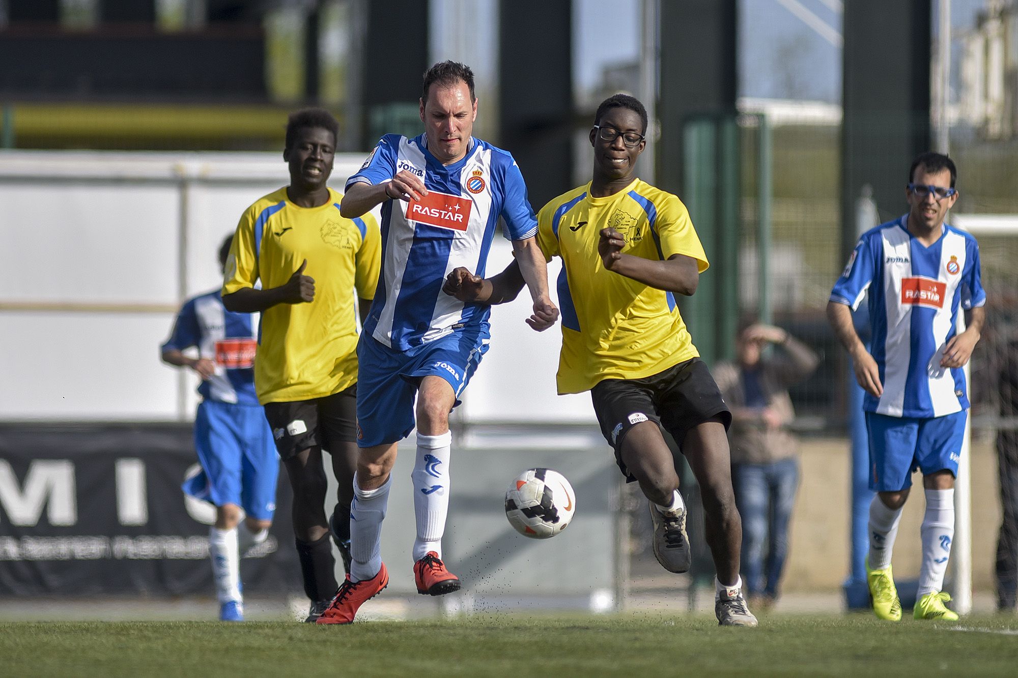 El RCD Espanyol ha guanyat el MIC Integra en la modalitat de futbol. FOTO: MIC17